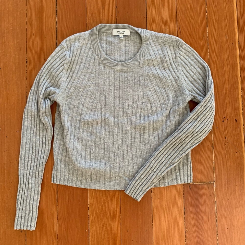 Babaton cropped gray sweater, size S but shrunk to an XS